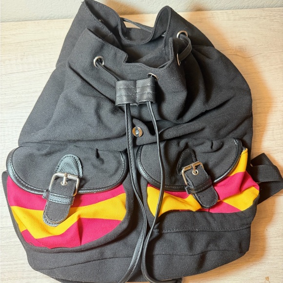 Harry Potter Hogwarts Striped Backpack - Picture 4 of 7